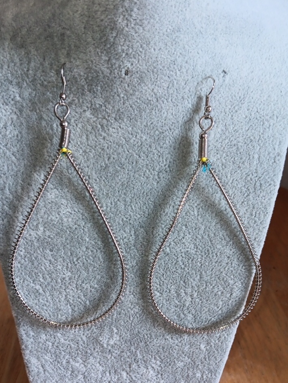 Teardrop Earrings Unbranded